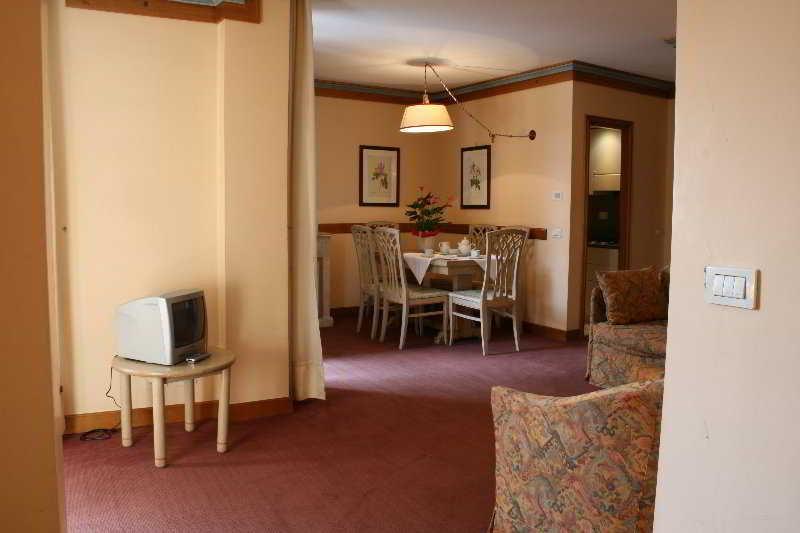 Rta Hotel Catturani Madonna Eksteriør billede